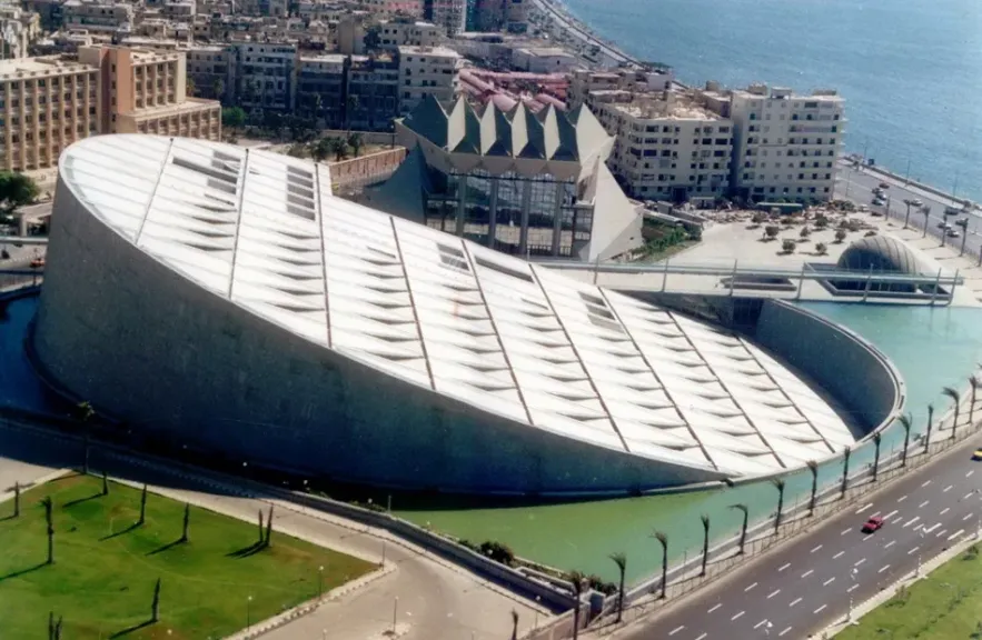 مكتبة الإسكندرية تحتفل بتخرج طلاب برنامج «شباب الصفوة الأفارقة»