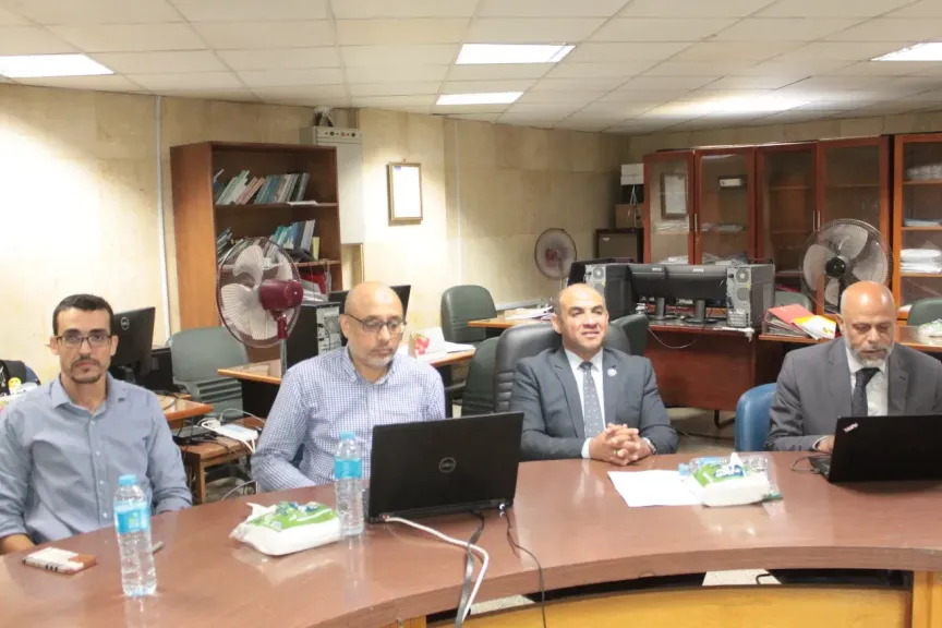 جامعة أسيوط تعقد الاجتماع النهائي للجنة تحكيم الدورة الثالثة لجائزة