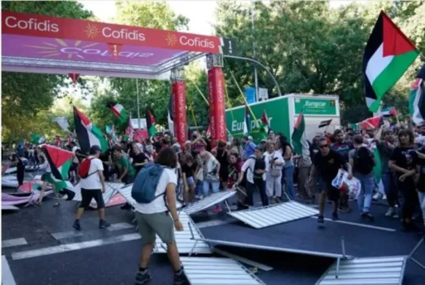 إلغاء المرحلة الأخيرة من طواف إسبانيا بعد احتجاجات مؤيدة للفلسطينيين