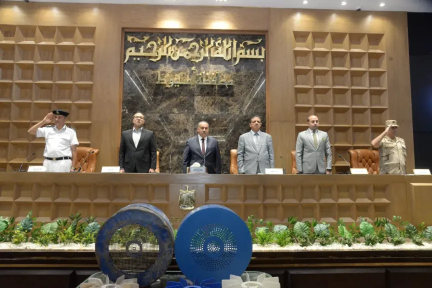 محافظ أسيوط: تفعيل التكتلات الاقتصادية والمشروعات الانتاجية