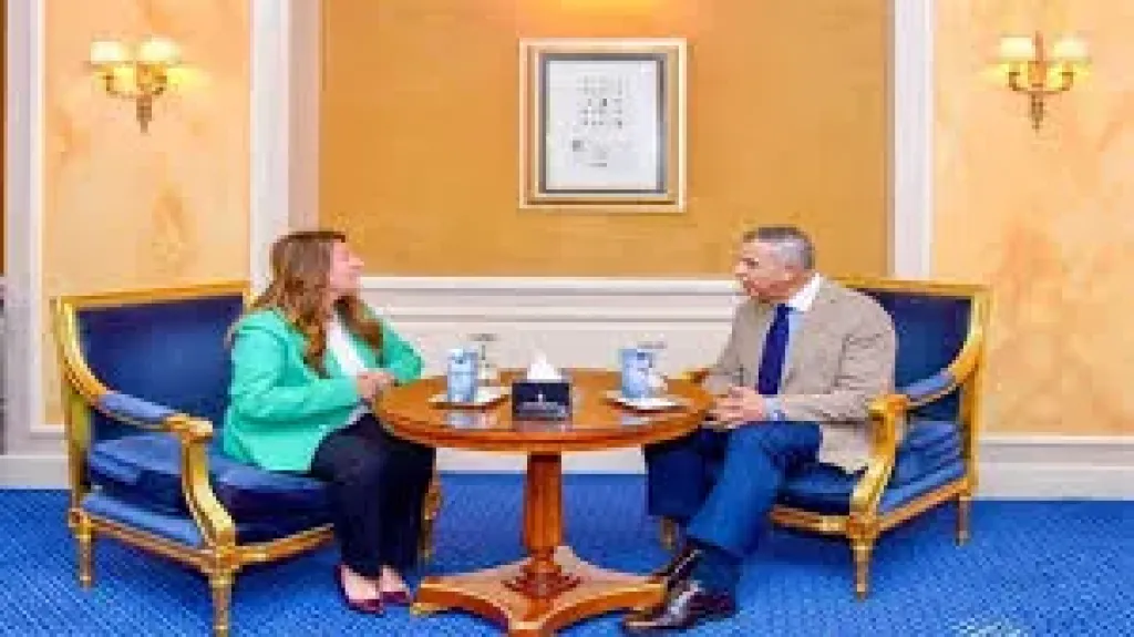 محافظ الإسكندرية يبحث مع السفيرة الأمريكية تعزيز التعاون في النقل البحري