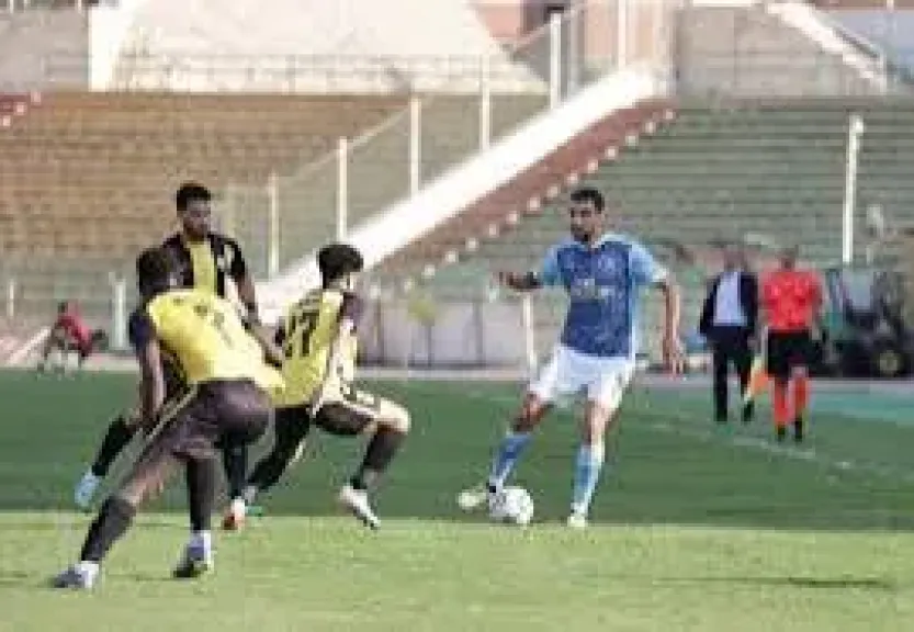 المقاولون يتقدم على فاركو 1-0 في الشوط الأول