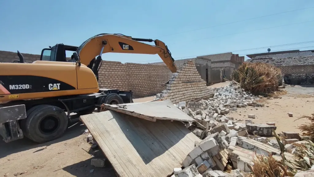 محافظ أسيوط: إزالة 37 حالة تعدي على الأراضي الزراعية