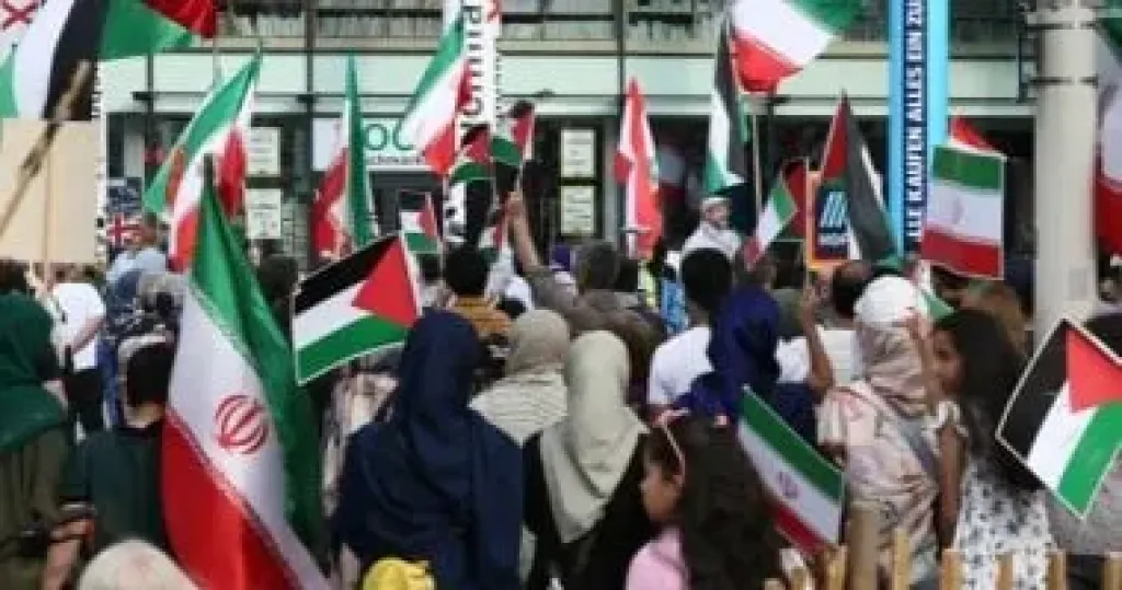 مظاهرة حاشدة وسط فيينا لدعم القضية الفلسطينية ورفض تهجير سكان قطاع غزة