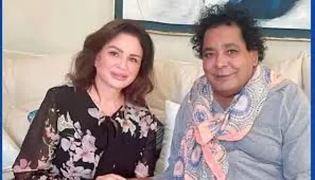 إلهام شاهين فى صورة مع محمد منير: بنحبك ياكينج وربنا يسعدك كما أسعدت الملايين
