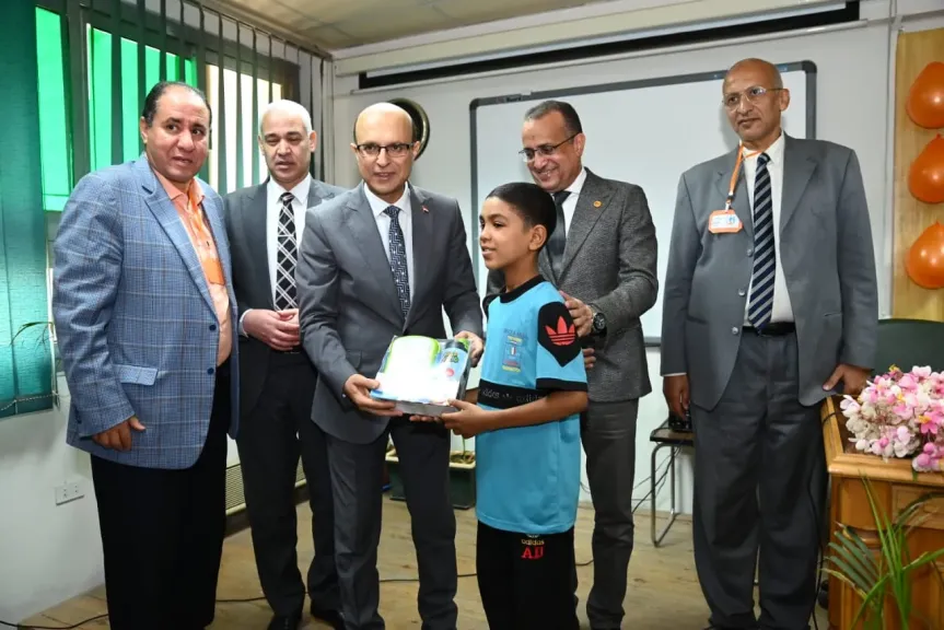 الدكتور المنشاوي يشهد احتفالية مستشفى الأطفال الجامعي باليوم العالمي