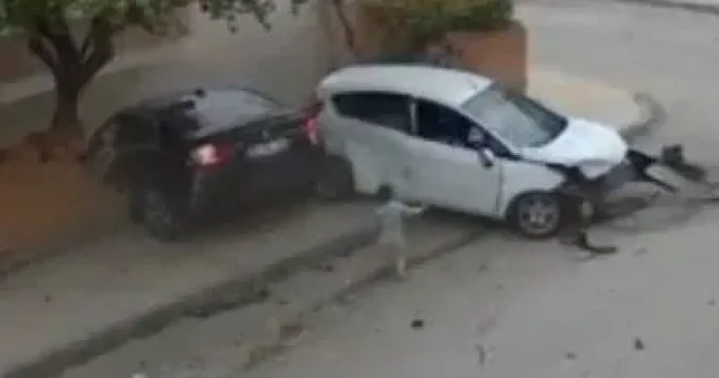 حادث تصادم يسفر عن تلفيات بسيارة الفنان محمود عامر بمدينة الشيخ زايد