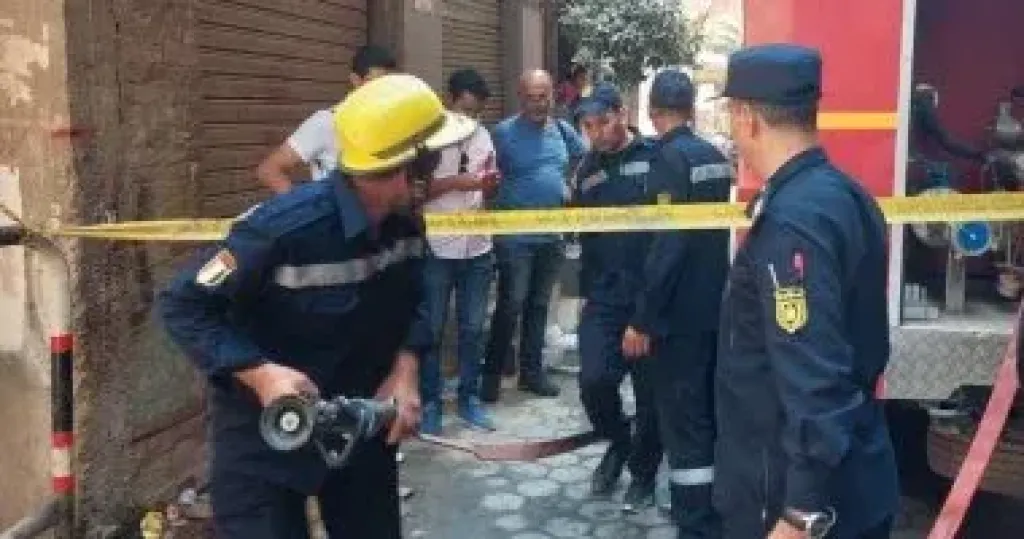 إصابة فرد صيانة في حريق بدهبية نيلية أثناء صيانتها بترسانة المحاميد في أرمنت