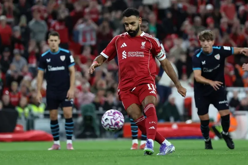 محمد صلاح حديث العالم بعد أزمة ”الكرة الذهبية”.. و”فيفا” يؤكد: أسطورة خالدة