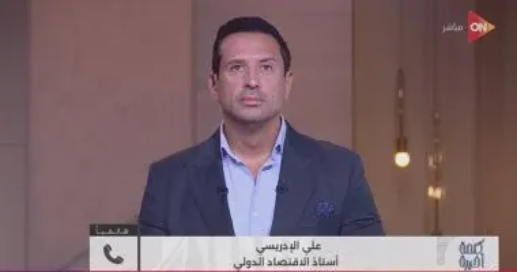 خبير لـ”كلمة أخيرة”: الديون والتزامات صندوق النقد أبرز تحديات الاقتصاد المصري