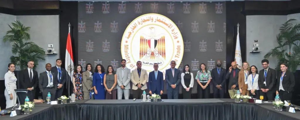 وزير الاستثمار يلتقي وفد ”شفيق جبر” لتعزيز التنافسية وجذب الاستثمارات الأجنبية المباشرة
