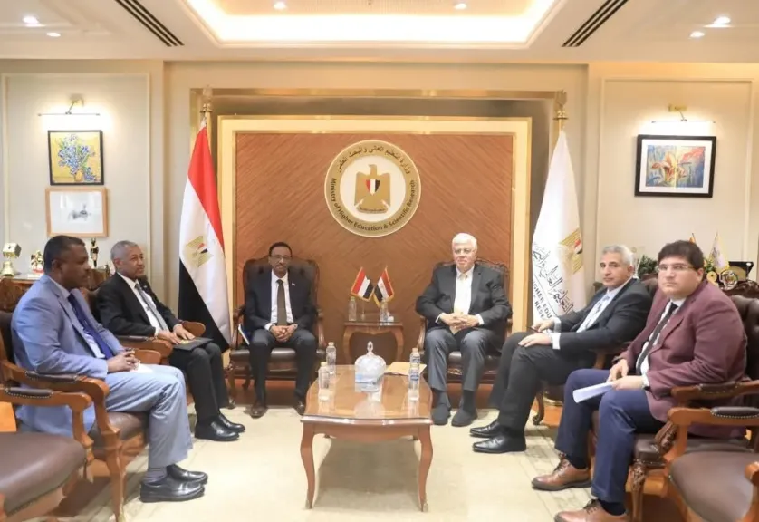 وزير التعليم العالي يلتقي نظيره السوداني لبحث سبل تعزيز التعاون المشترك في البحث العلمي