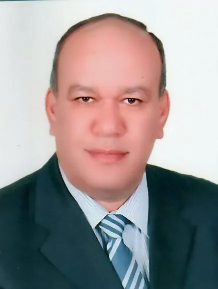 رئيس شركة ميناء القاهرة الجوي يهنئ العاملين بالمطار بعد فوزه بجائزة قيادة المطارات المحورية في الاستدامة لعام 2024