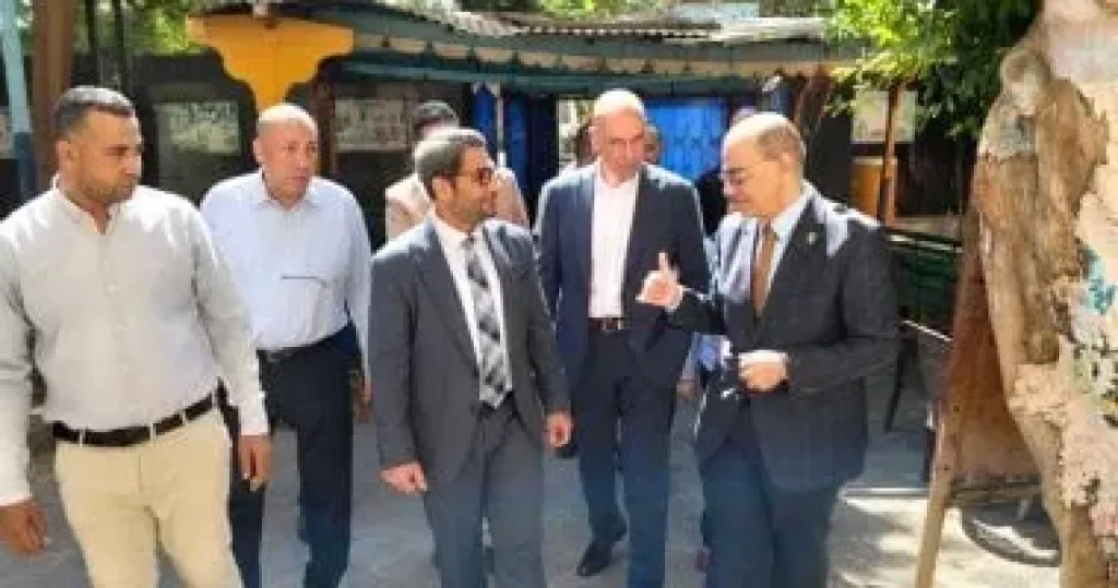 قيادات مستشفيات قصر العينى يتفقدون بنك الدم ويتابعون حالات المرضى