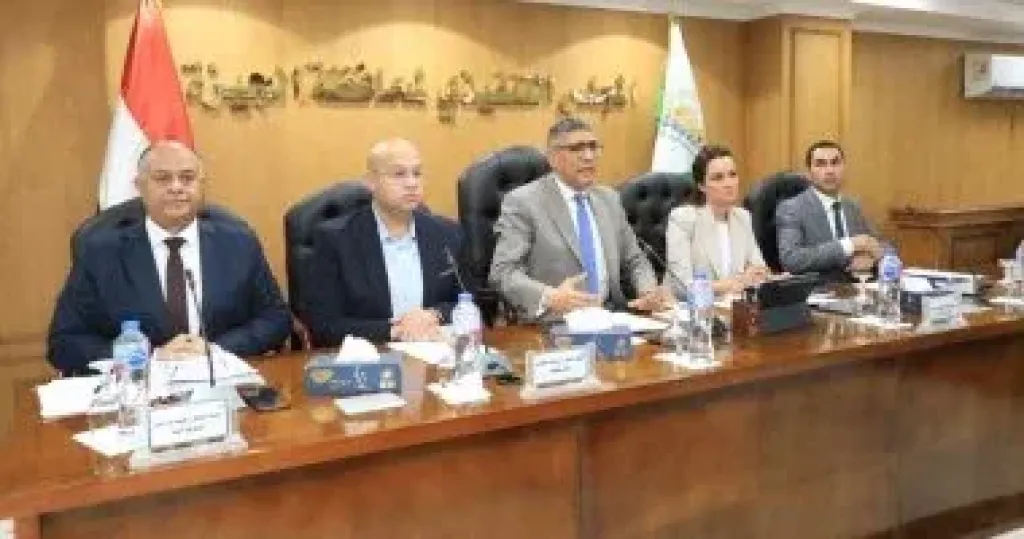 محافظ الجيزة: استكمال طلاء واجهات 482 مدرسة على مستوى الأحياء والمراكز
