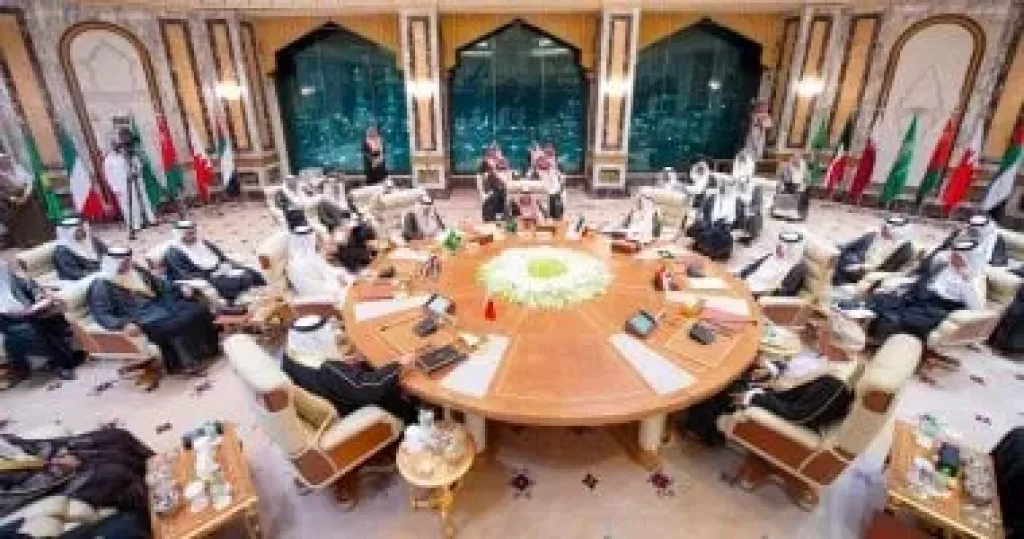 أمين عام ”التعاون الخليجي” يبحث مع المبعوث الأوروبي التطورات الإقليمية والعالمية