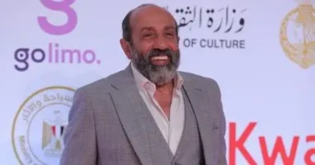 أحمد صيام محامى سيد رجب فى مسلسل لينك