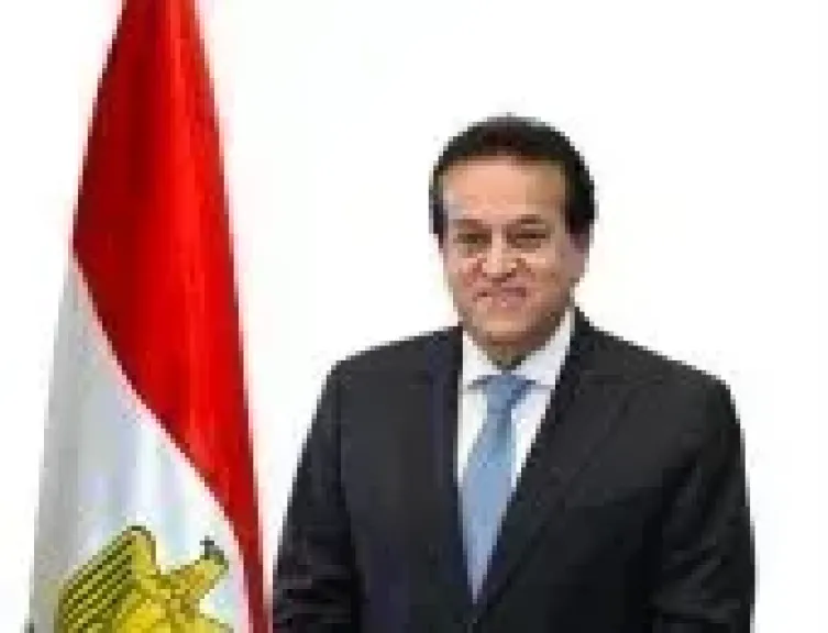 توفيت أثناء عملها.. وزير الصحة ينعي صيدلانية بمستشفى التأمين الصحي بالمنيا