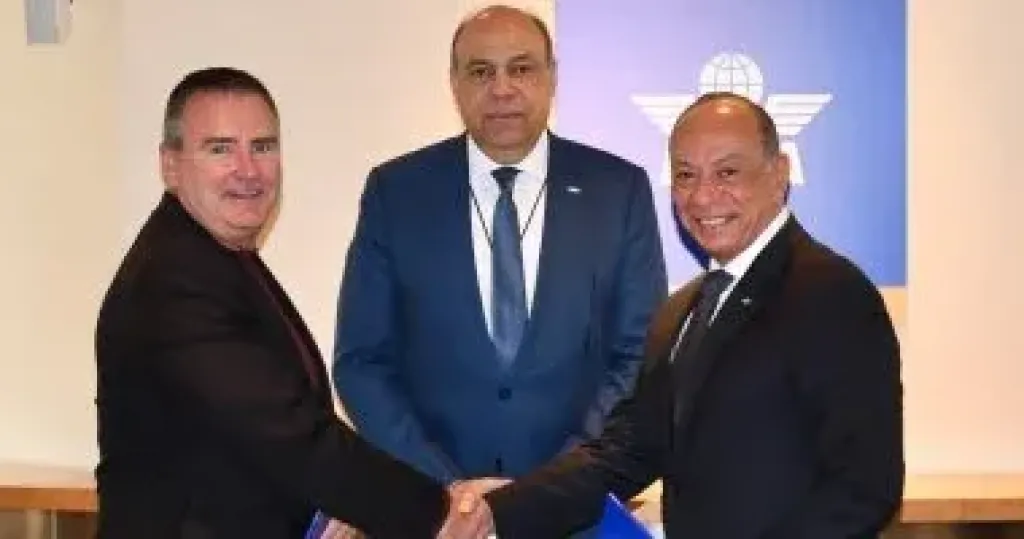 وزير الطيران يشهد توقيع مذكرة مع الاتحاد الدولى لتعزيز منظومة السلامة الجوية