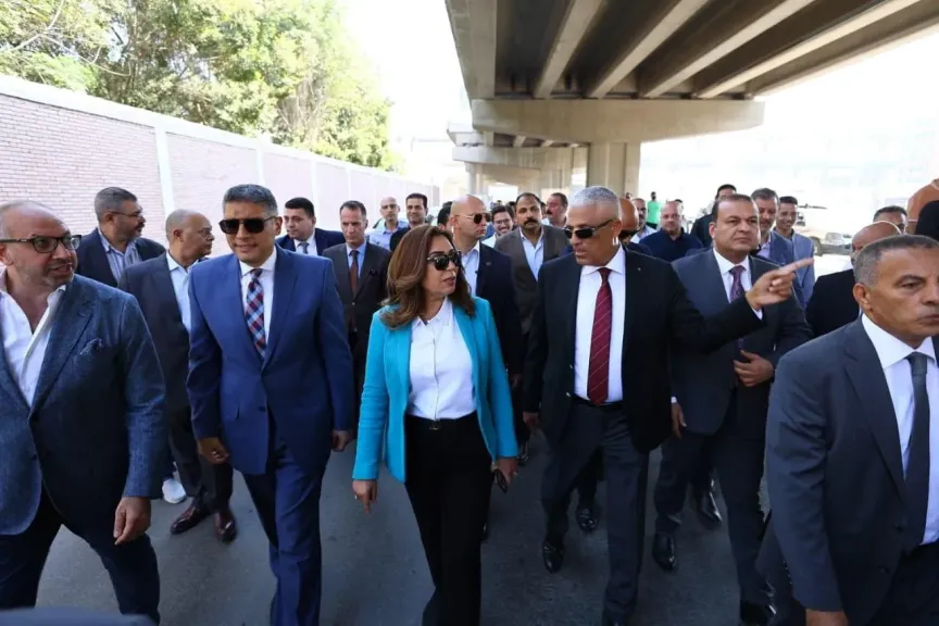 وزيرة التنمية المحلية ومحافظ الجيزة يتفقدان تطوير منطقة مستشفى بولاق الدكرور