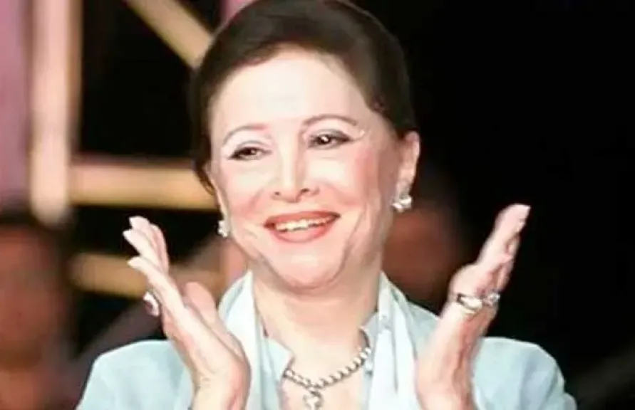 شاهد.. لماذا رفضت فاتن حمامة مساعدة ابنة أخيها الصحفية في بداية حياتها؟