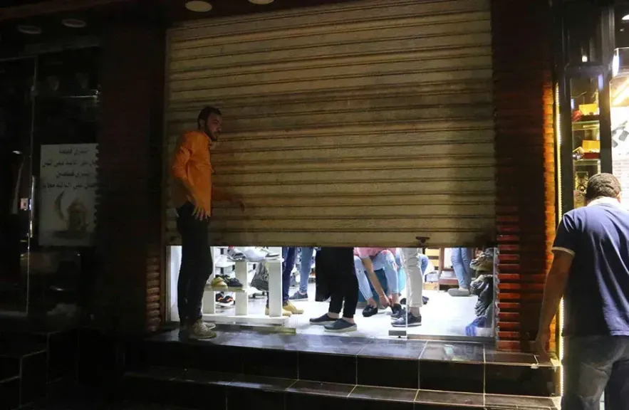 غلق وتشميع ٩ مقاهي بكفر الدوار  محافظ البحيرة
