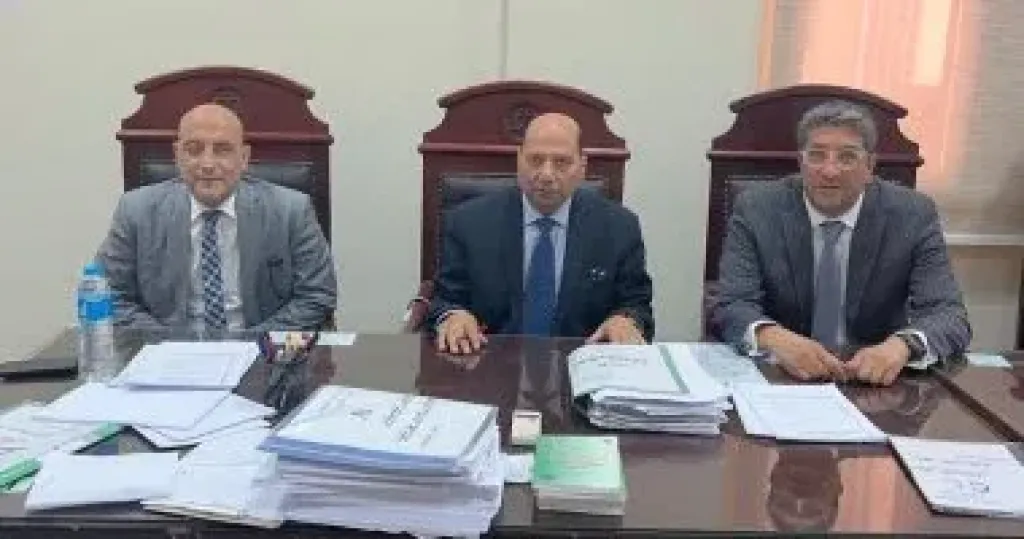 المشدد 3 سنوات لشخص يزور الشهادات الجامعية بمدينة نصر