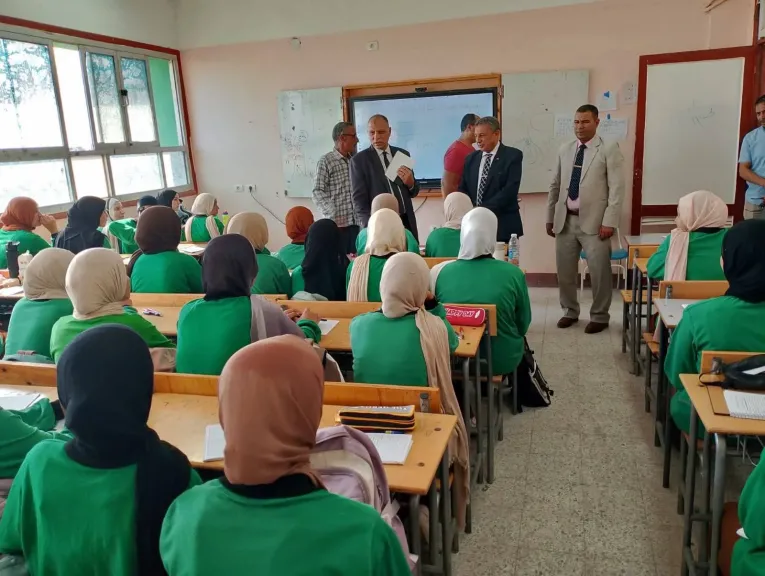 رئيس الإدارة المركزية لشؤون الإمتحانات ووكيل الوزارة يتفقدا عددا من مدارس إدارتى مركز وبندر كفر الدوار التعليميتين