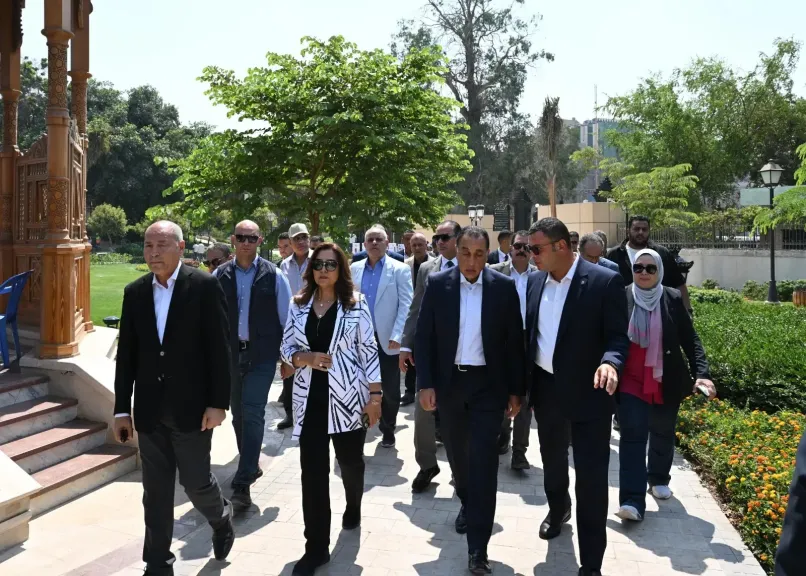 ”الإسكان”: وفد من موسسة ”الأغا خان” يزُور حديقة الأزبكية لدراسة المشاركة في إدارتها