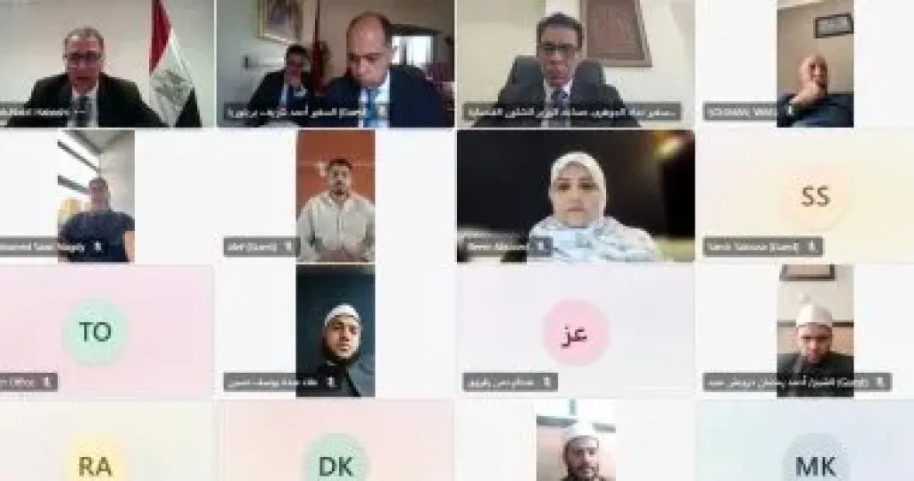 نائب وزير الخارجية يلتقى أبناء الجالية المصرية في جنوب أفريقيا وبتسوانا وليسوتو