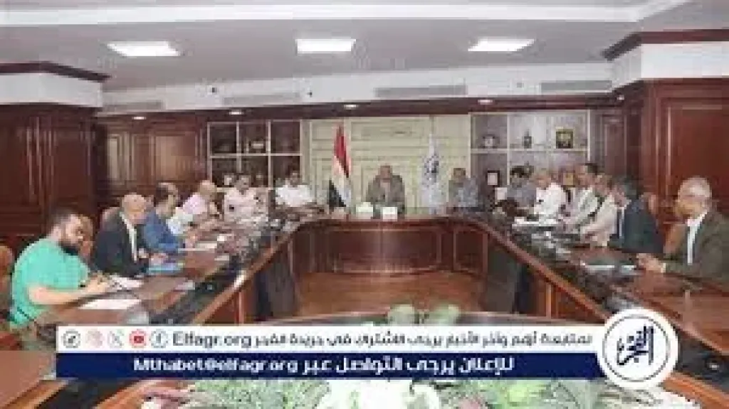 بني سويف تبحث تشغيل المواقف المُطورة وزيادة سيارات الأجرة
