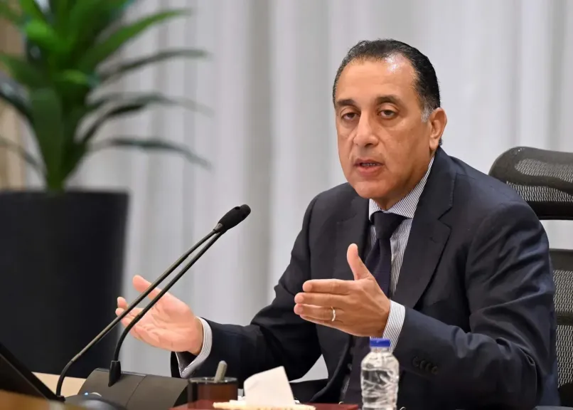 رئيس الوزراء يتفقد عددا من المنشآت التعليمية بقرية سبك الأحد بالمنوفية