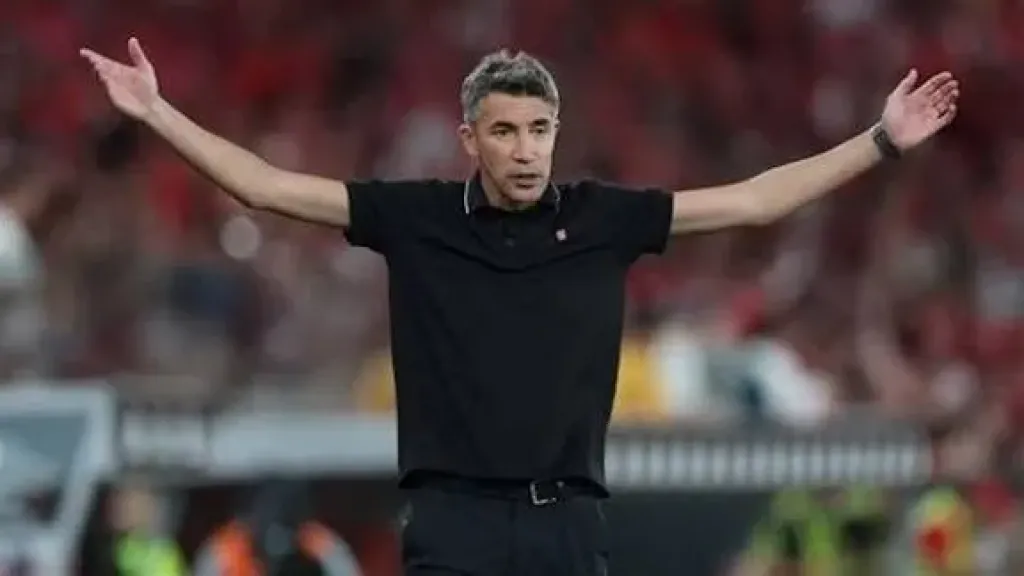 بعد رفضه عرض الأهلي، مدرب بنفيكا السابق يقترب من تدريب ناد خليجي