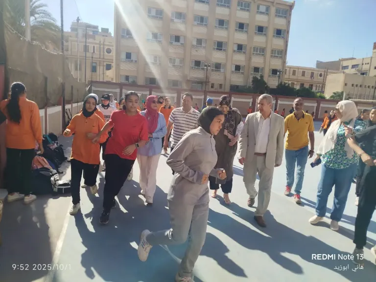 رمضان يتابع الإعدادية الثانوية الرياضية بغرب الزقازيق