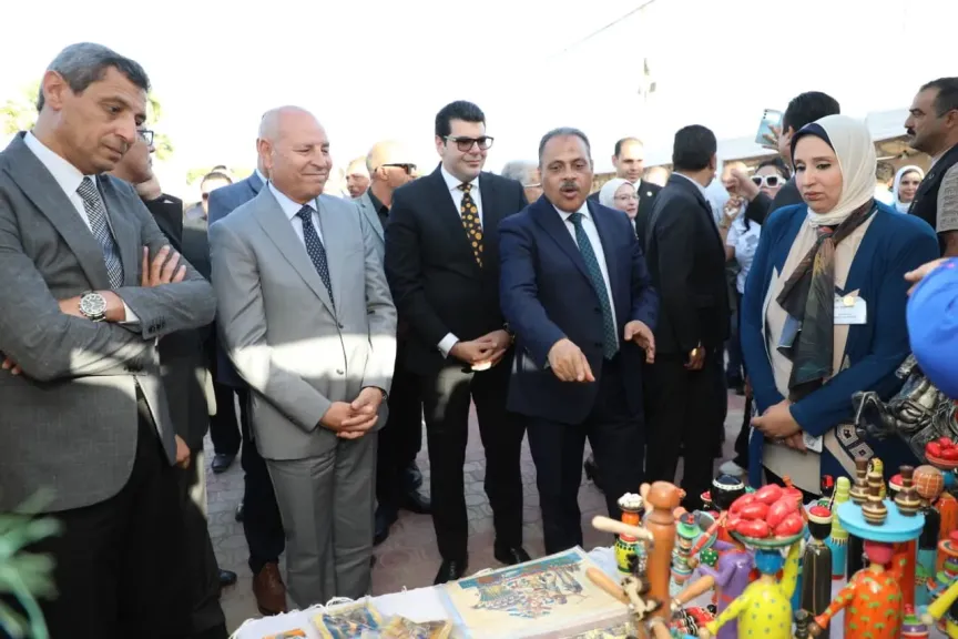 محافظ القاهرة يشهد انطلاق فعاليات مهرجان الشرقية للخيول العربية بالعاشر من رمضان