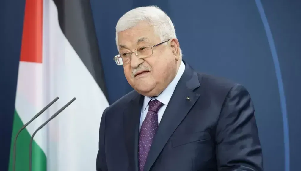 عباس يشيد بمواقف الرئيس السيسي الداعمة للشعب الفلسطيني وحقوقه العادلة