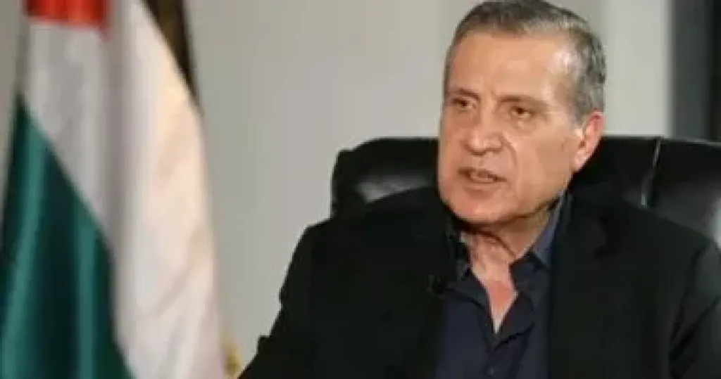 أبو ردينة: لا أحد باستطاعته تغييب السلطة الفلسطينية.. نحن أمام مفترق طرق دقيق وخطير
