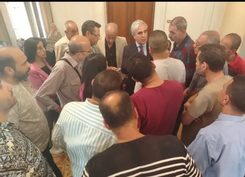 الأزمة تتصاعد.. البلشى و الزناتى وخليفة  فى مقر اعتصام الوفد. لإنهاء الأزمة وإيجاد الحلول