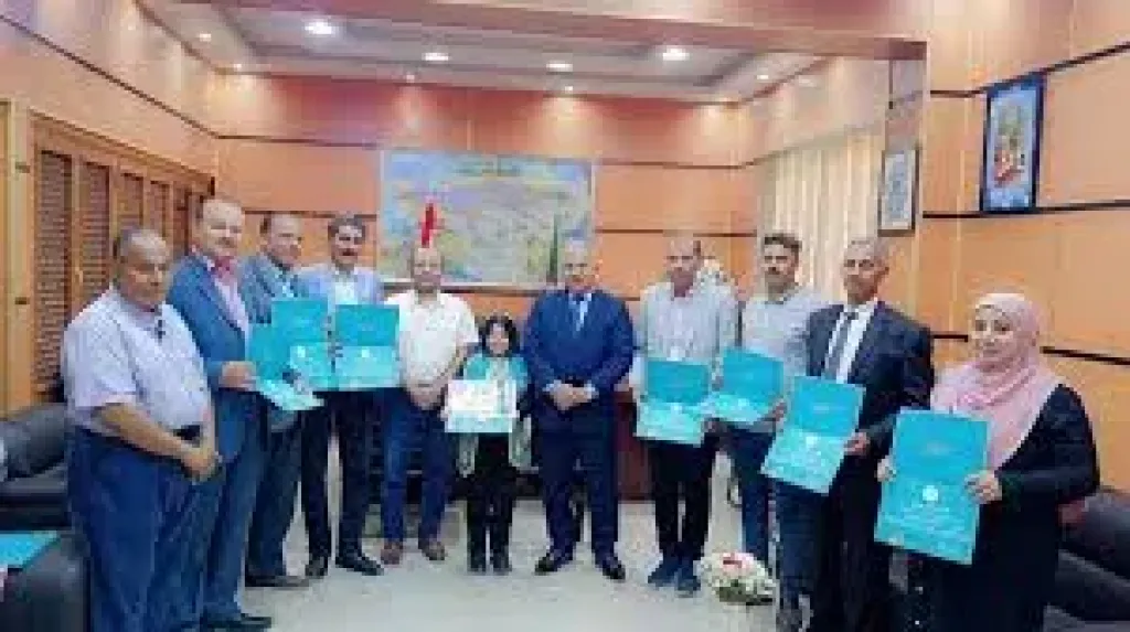 وكيل التعليم بالفيوم يكرم الأولى على الجمهورية بالمشروع الوطني للقراءة