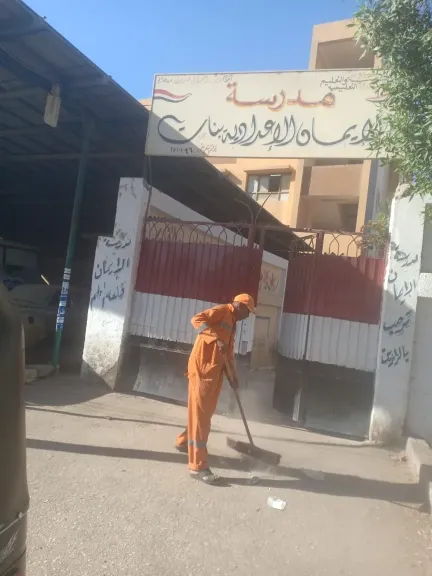 محافظ أسيوط: استمرار حملات النظافة ورفع المخلفات بقرى مركز البداري