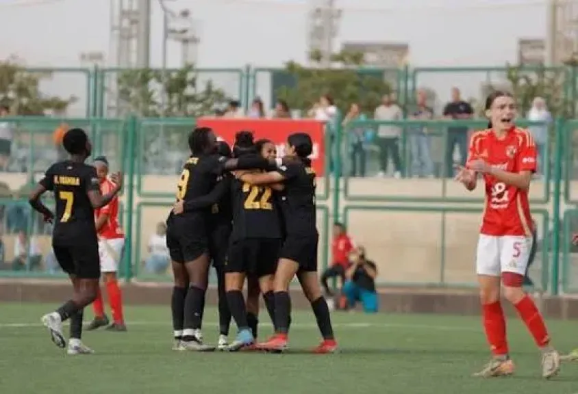 الأهلي يتعادل مع مسار 1ــ1 فى الشوط الأول بدورى الكرة النسائية
