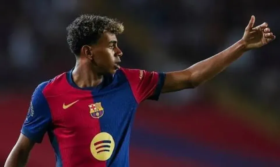 برشلونة يعلن إصابة لامين يامال ومدة غيابه