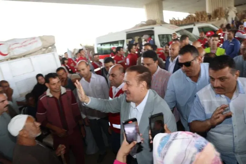 بعد ارتفاع منسوب مياه النيل.. محافظ المنوفية يتفقد ميدانيا الأوضاع بقرية دلهمو