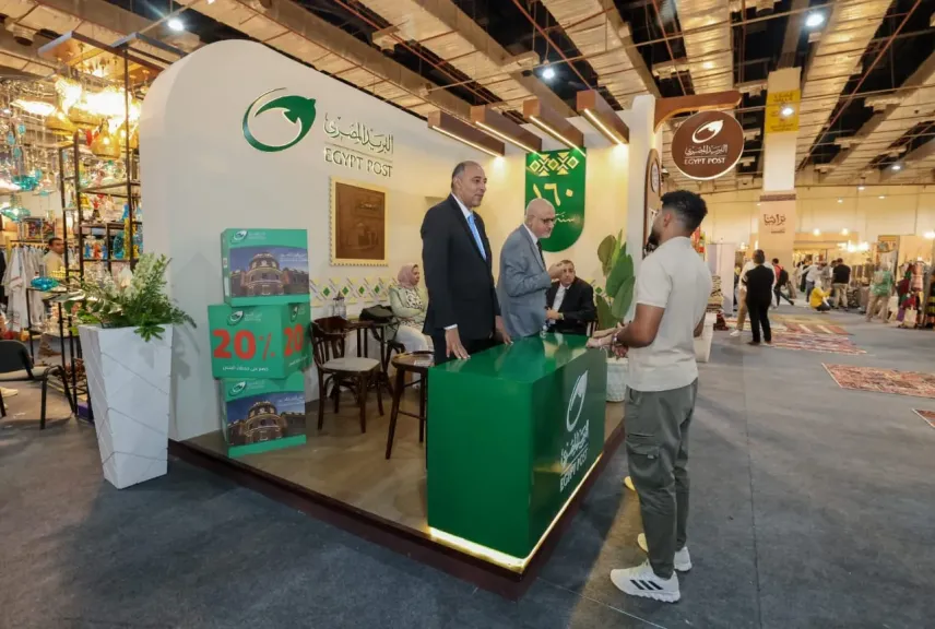 البريد يشارك في معرض ”تراثنا” للحرف اليدوية والتراثية بمجموعة متكاملة من الخدمات
