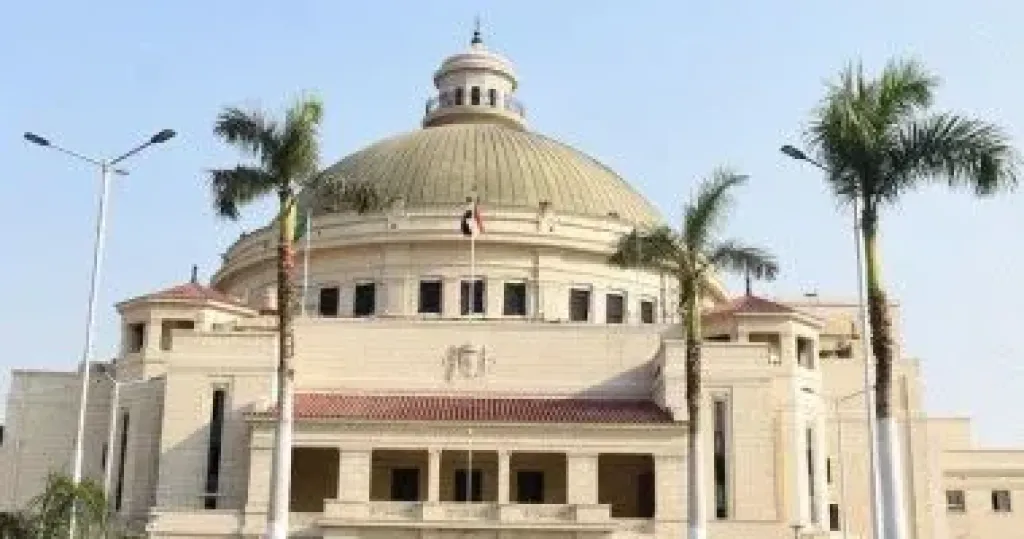 195 أستاذا من جامعة القاهرة بالتشكيل الجديد للترقيات بالمجلس الأعلى للجامعات