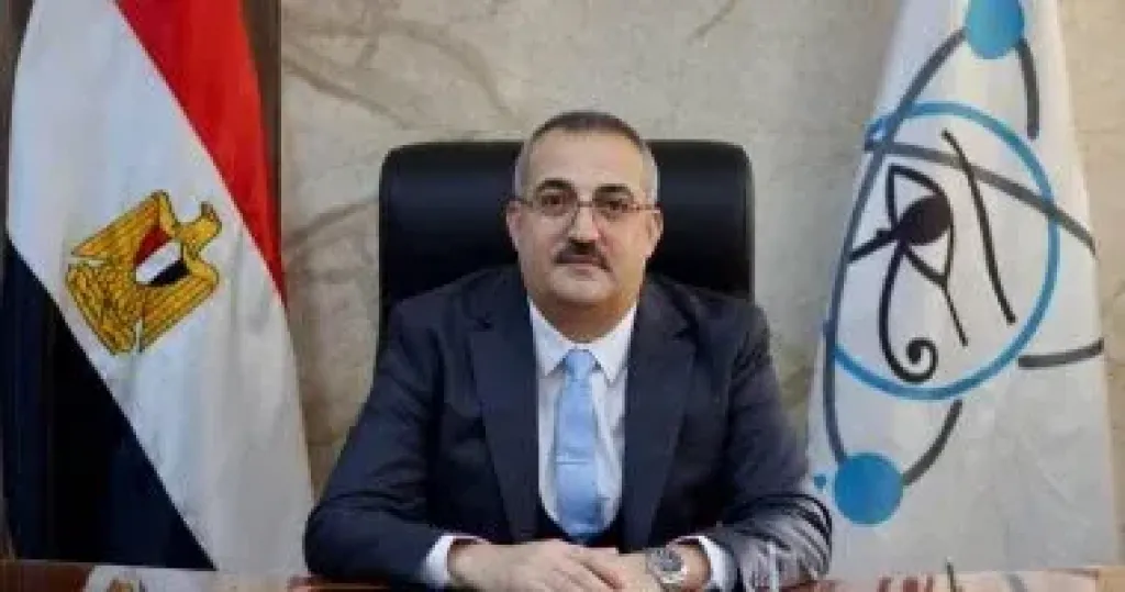 رئيس الوزراء يصدر قرارًا بتعيين هانى خضر رئيسًا للرقابة النووية ومحمود جاد نائباً