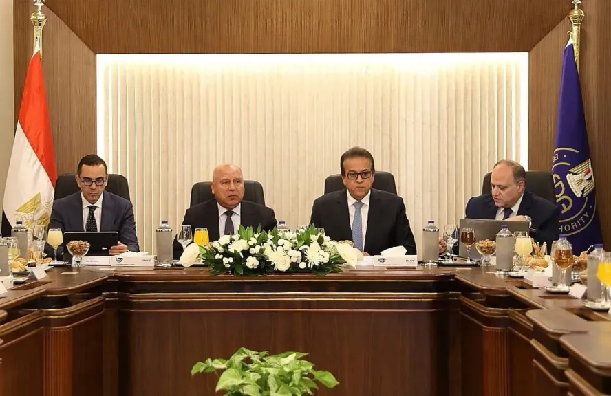 نائبا رئيس مجلس الوزراء يشهدان اجتماع مجلس إدارة هيئة الدواء المصرية لمتابعة نمو السوق الدوائي وتوطين صناعة المستحضرات