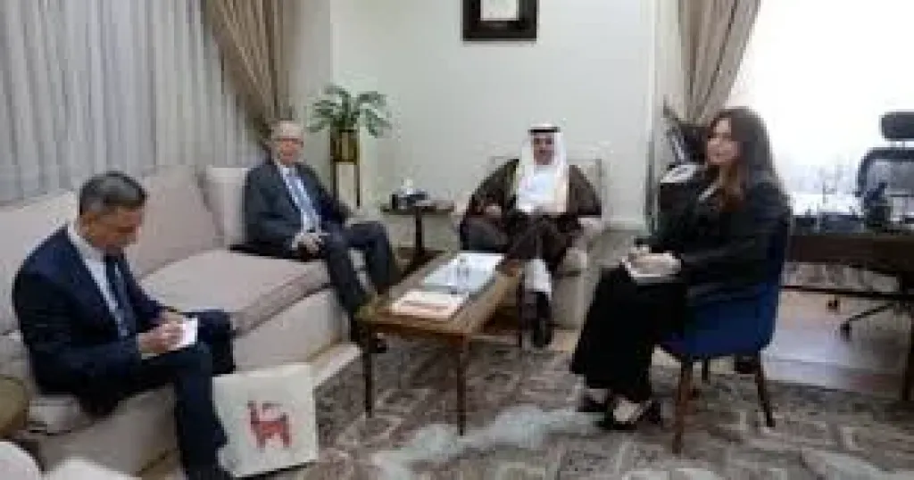 الجامعة العربية وبيرو تتفقان على تطوير التعاون المشترك