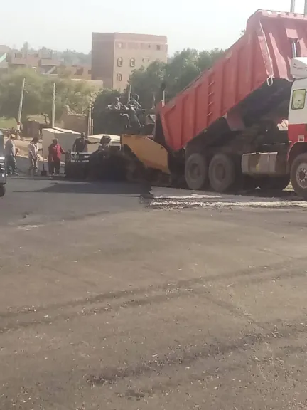محافظ أسيوط: الانتهاء من رصف طريقي ديري الأمير تادرس الشطبي ومارمينا