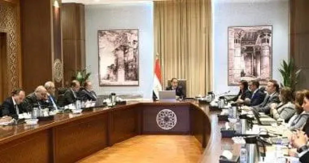 رئيس الوزراء يتابع إجراءات تنفيذ برنامج الإصلاح الاقتصادى المنفذ بالتعاون مع صندوق النقد